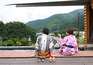 足湯　足ポッポ